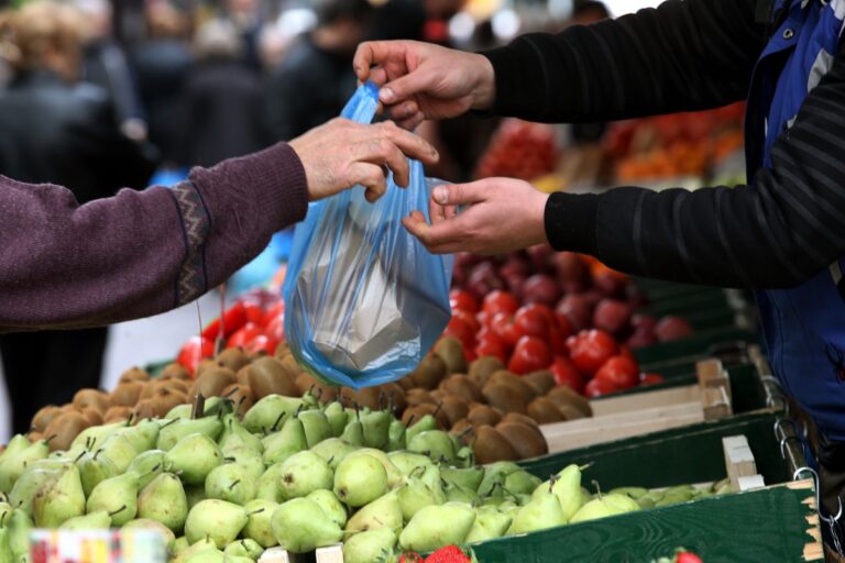 Παράταση καταγραφής αδειούχων υπαίθριου εμπορίου Λαϊκών Αγορών έως 30/6