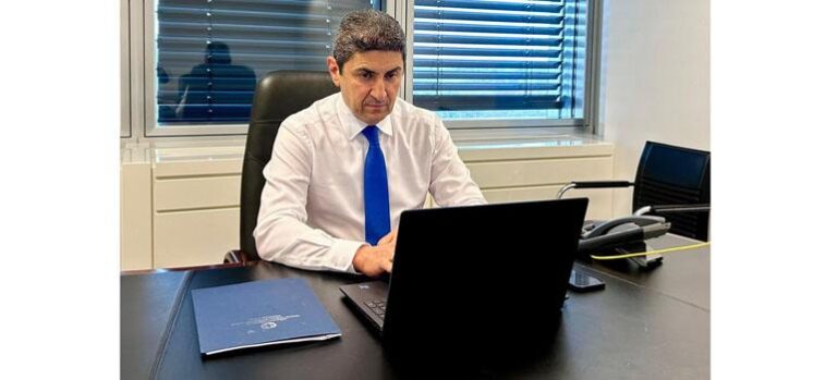 Αυγενάκης: Τηλεδιάσκεψη με το Επιμελητήριο Αχαΐας, το οποίο ξεκίνησε τη διαδικασία ίδρυσης Τμήματος Αγροτών