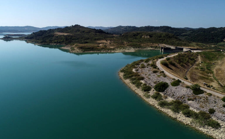 Ηλεία: Αυστηρή σύσταση 3 δήμων για πρωτοφανή κατανάλωση νερού από το φράγμα Πηνειού